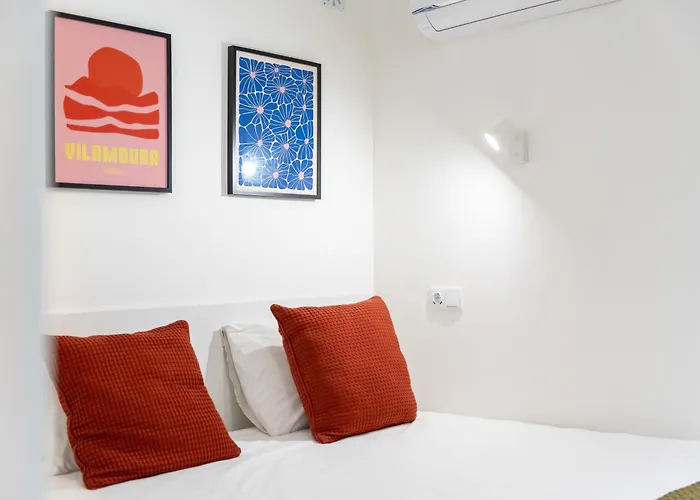 Apartamento Tasteful 1 Bdr Flat W/balcony & Pool By Lovelystay