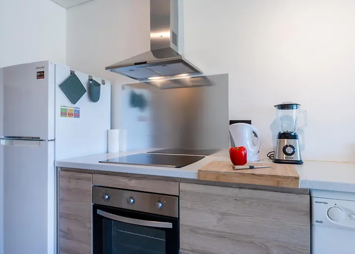 Apartamento Tasteful 1 Bdr Flat W/balcony & Pool By Lovelystay *