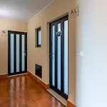 Tasteful 1 Bdr Flat W/balcony & Pool By Lovelystay *
