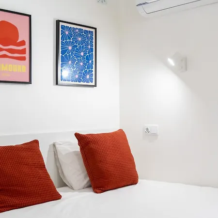Lägenhet Tasteful 1 Bdr Flat W/balcony & Pool By Lovelystay
